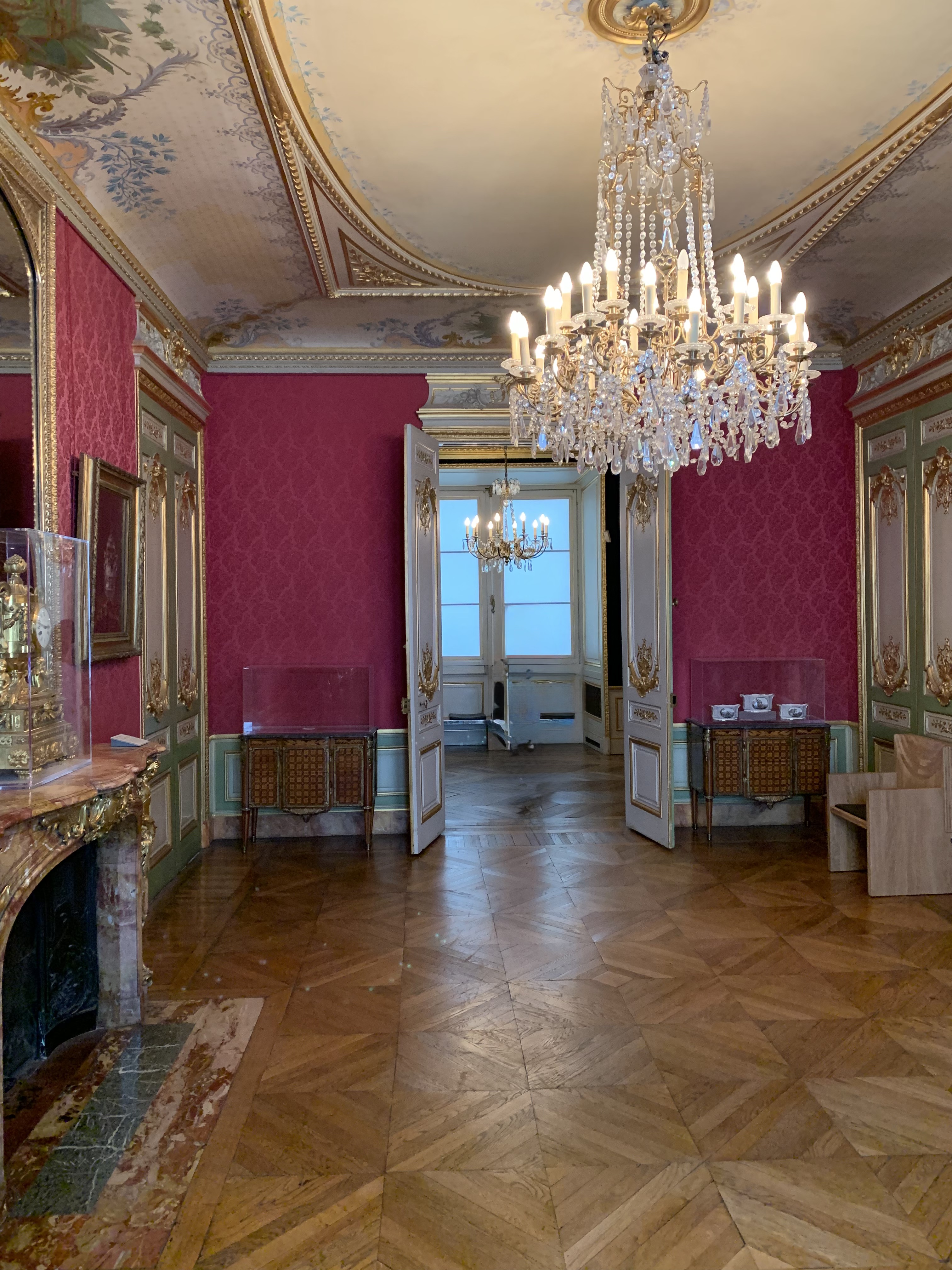 Salle de Versailles lustre cristal
